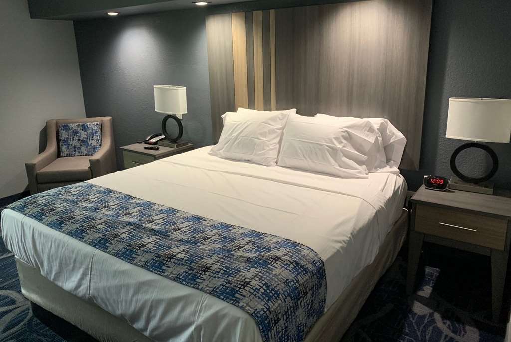 Baymont Inn & Suites Shawnee Zimmer foto