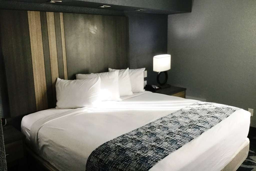 Baymont Inn & Suites Shawnee Zimmer foto